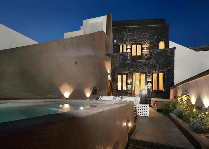 Luxury Blue Dome Santorini Villa Imerovigli