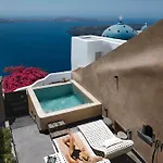 Luxury Blue Dome Santorini Vila