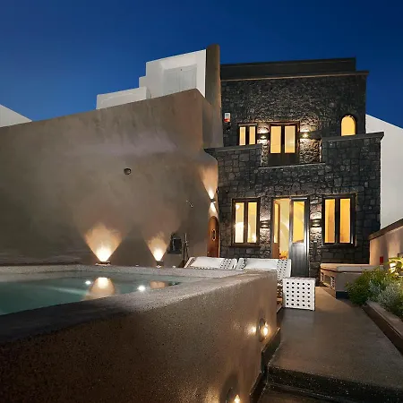 Luxury Blue Dome Santorini Villa Imerovígli