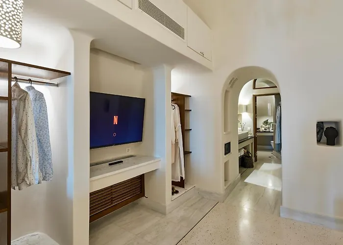 Luxury Blue Dome Santorini Villa *