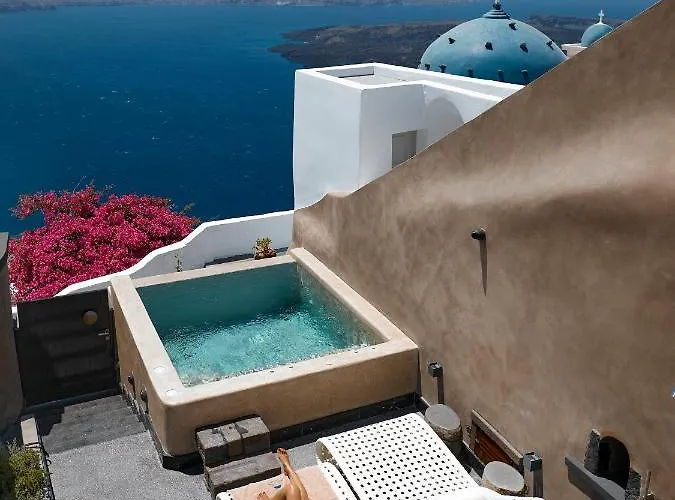 Luxury Blue Dome Santorini Villa